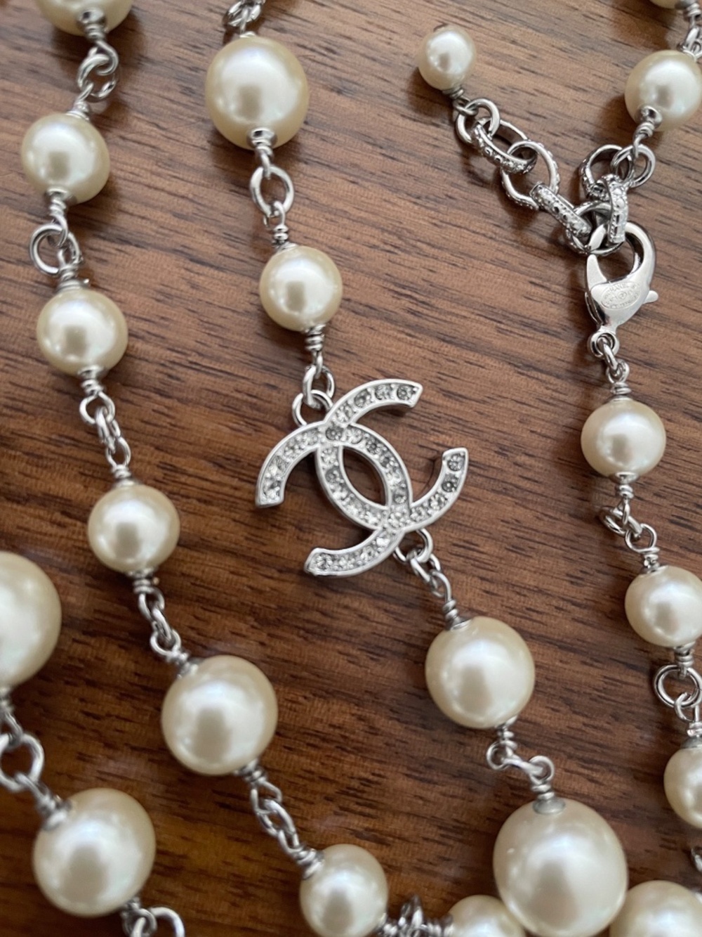 Chanel Long Pearl Necklace Silver Pearls & Crystals - Picture 7 of 11